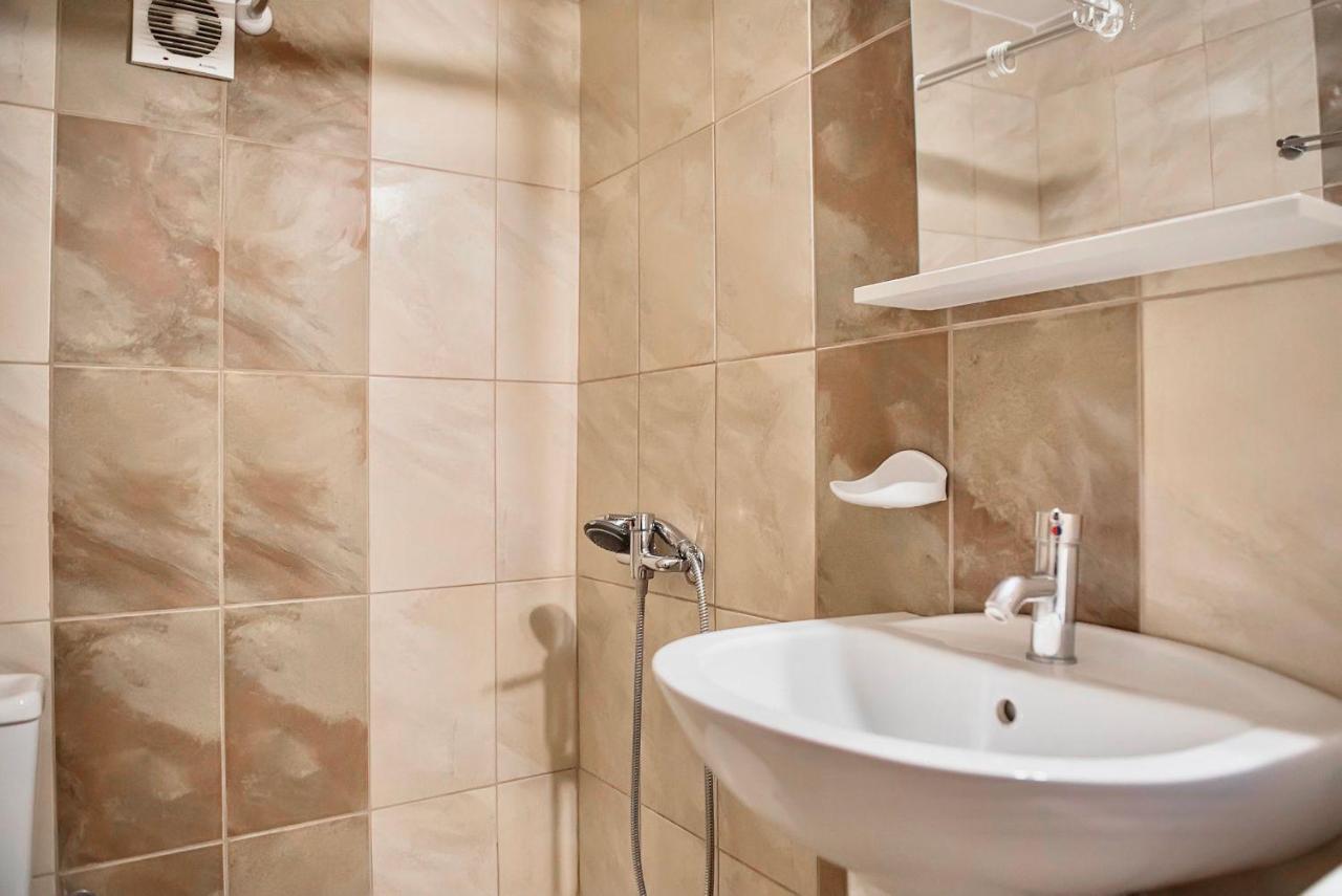 #Isabelle Apt By Halu! Apartments Tesalonika Bagian luar foto